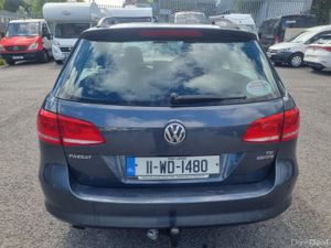 Volkswagen Passat 2011 - Image 4