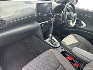 Toyota Yaris Cross Yaris Cross Design Hev Auto  De - Image 3