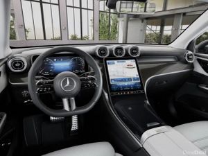 Mercedes-Benz GLC GLC 300 e 4MATIC - Image 2