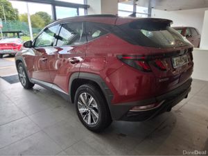 Hyundai Tucson EXECUTIVE HYBRID - Image 3