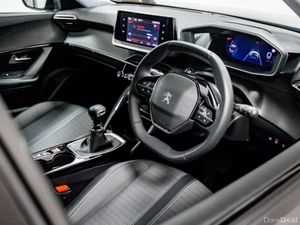 Peugeot 2008 Allure 1.2 Petrol 100HP - Image 2