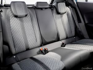 Peugeot 2008 Allure Hybrid Auto 110HP - Includes P - Image 4