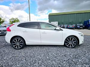 2018 Volvo V40 D4 R-Dynamic Edition–Auto 71,000KM - Image 3