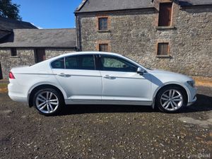 Volkswagen Passat ( NCT and TAX ) - Image 4