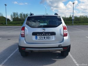 2017 Dacia Duster Signature 1.5 DCI - Image 4