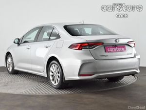 Toyota Corolla 1.8 Hybrid Luna Saloon - Image 4