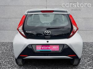 Toyota Aygo 1.0 VVT-i ** LOW KMs** X-play Smartpho - Image 4