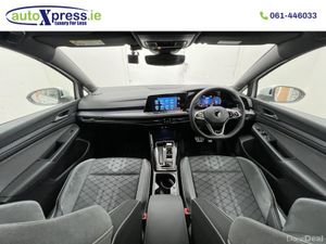 Volkswagen Golf 1.5 ETSI R-LINE Automatic LOW MILE - Image 4