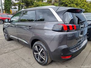 2018 PEUGEOT 5008 ALLURE 1.2 130BHP AUTOMATIC - Image 4