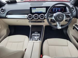 Mercedes-Benz GLB GLB200d Progressive AUTO (7 SEAT - Image 4