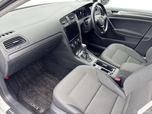 Volkswagen Golf 1.2 - Image 4