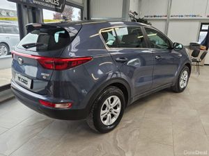 17 KIA SPORTAGE EX 1.7 DIESEL - Image 3