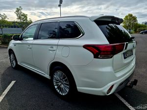 2018 MITSUBISHI OUTLANDER 2.4 INTENSE PHEV HYBRID - Image 2