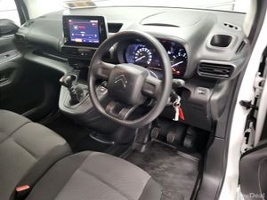 Citroen Berlingo BERLINGO LX 100 MWB From €66 Per - Image 4