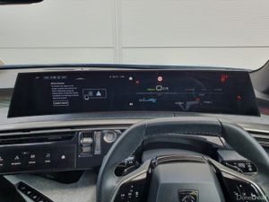 Peugeot 5008 251 - E-5008 GT  210 Electric 73kWh A - Image 4