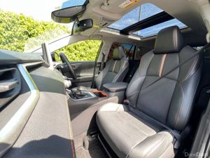 Toyota RAV4 ADVENTURE 2.5 HYBRID AUTO // OPENING P - Image 2