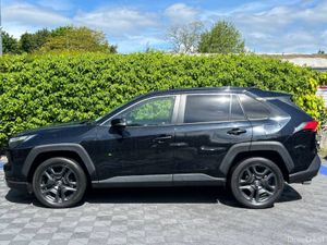 Toyota RAV4 ADVENTURE 2.5 HYBRID AUTO // OPENING P - Image 4