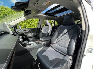 Toyota RAV4 MODELLISTA 2.5 HYBRID AUTO // OPENING - Image 2
