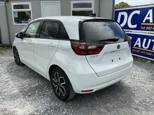 2022 HONDA FIT 1.5 PETROL HYBRID AUTO LOW KMS - Image 4