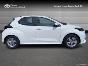 Toyota Yaris YARIS HYBRID 1.5 LUNA - Image 3