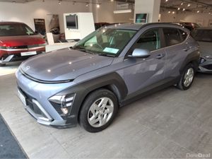 Hyundai KONA ELEGANCE - Only 17,000 Km - 1 Owner - - Image 4