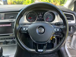 Volkswagen Golf R-LINE PACK 1.2 TSI AUTO // FULL S - Image 4