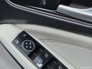 Mercedes-Benz GLA180d 2016 LOW KM! IMMACULATE! - Image 4