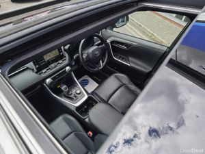 TOYOTA RAV4 2.5 DYNAMIC PREMIUM AUTOMATIC PHEV - Image 2