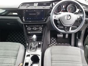 Volkswagen Touran 1.4 TSI Highline - Image 4