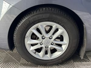 Hyundai i30 SE BLUE DRIVE 110PS 5DR - Image 2