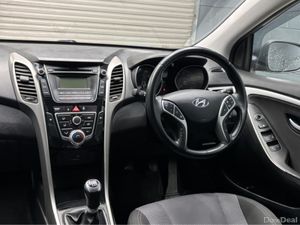 Hyundai i30 SE BLUE DRIVE 110PS 5DR - Image 4