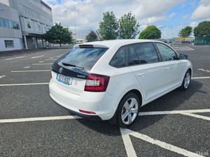 Skoda Rapid 1.2 TSI, AUTOMATIC, AMBITION MODEL, LO - Image 4