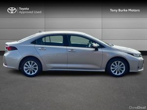 Toyota Corolla - Luna Edition - 1.8 Hybrid - Autom - Image 4