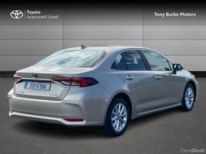 Toyota Corolla - Luna Edition - 1.8 Hybrid - Autom - Image 3