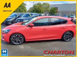 Ford Focus ST-LINE 5DR 1.5 TD 120 S6.2 M6 4DR - Image 4