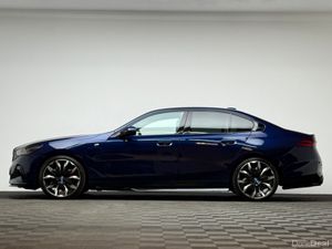 BMW 5-Series 550E M SPORT XDRIVE - Image 4