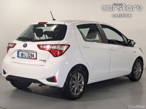 Toyota Yaris Hybrid Luna - Image 3