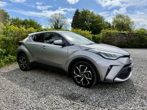 2022 Toyota C-HR Sport 1.8 Hybrid Automatic - Image 3
