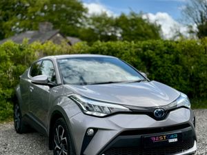 2022 Toyota C-HR Sport 1.8 Hybrid Automatic - Image 2