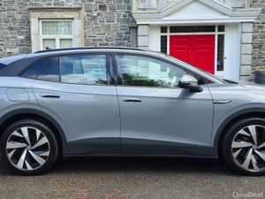 2022 Volkswagen ID.4 204HP Family 77 Kwh Properf - Image 4