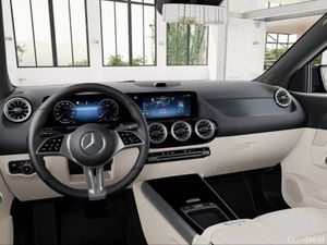 Mercedes-Benz GLA GLA 180 PROGRESSIVE - Image 2