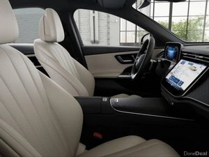 Mercedes-Benz E-Class E300e AMG EDITION - Image 4