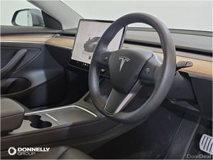 Tesla Model 3 Saloon Performance - Image 4