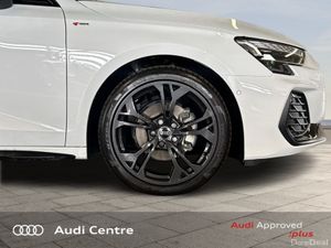 Audi A3 SAL 35 TFSI 150HP S-T S line - Image 3