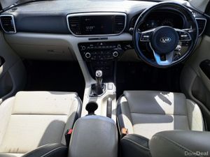 Kia Sportage 1.6 CRDI MHEV K3 BLACK EDITON - Image 4