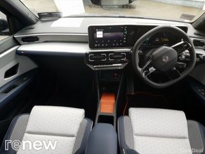 Renault 5 Roland Garros 52kWh 150hp - Image 2