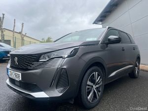 Peugeot 5008 2023 - Image 2