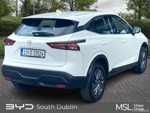 Nissan Qashqai 1.3 PET MILD HYBRID SV - Image 4