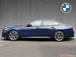 BMW 5-Series 530e M Sport Saloon - Image 4