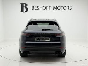 Porsche Cayenne 3.0 V6 PLATINUM EDITION=HUGE SPEC/ - Image 4